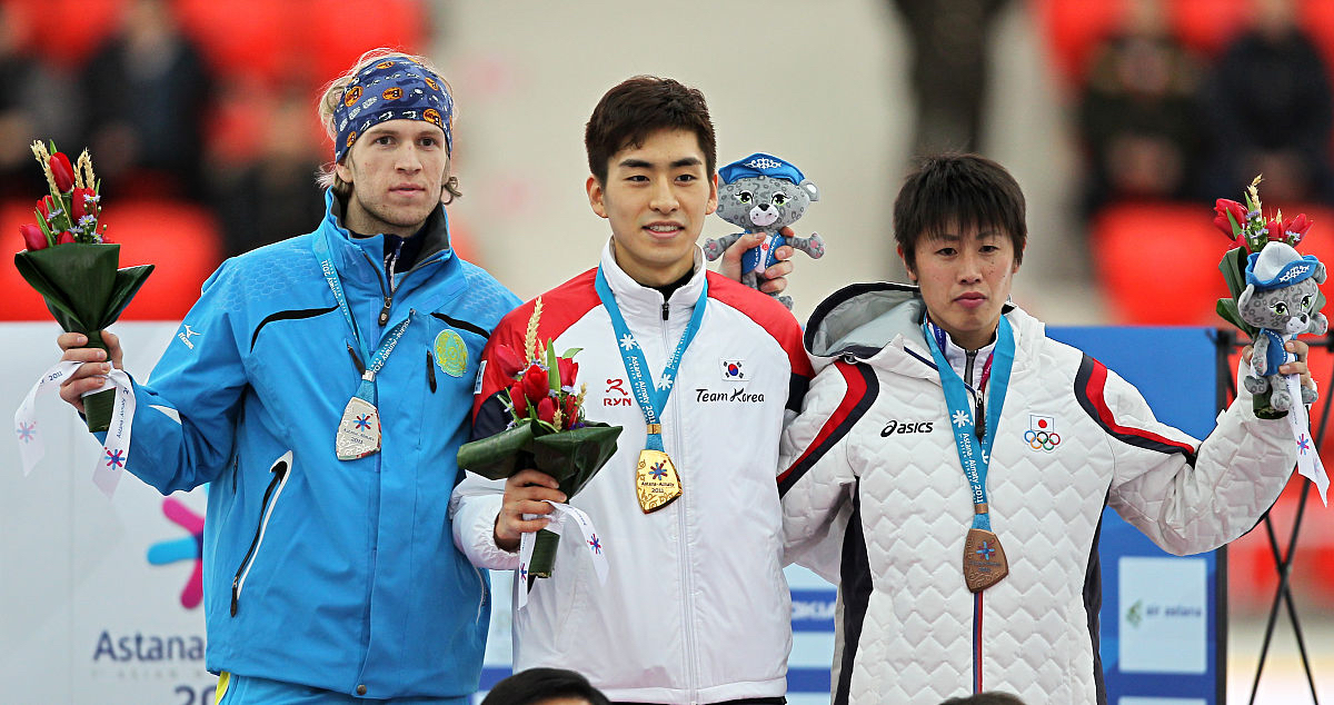 韩国代表队获得男子团体比赛第二名