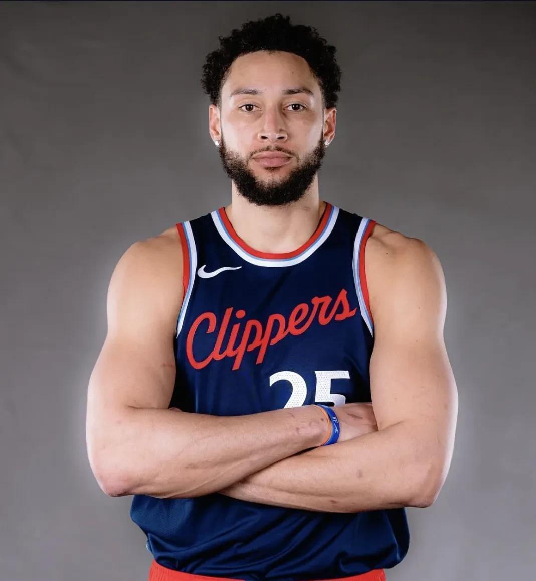 人大胜公牛，西蒙斯带领球队飙升