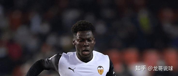 关于瓦伦西亚客场战平格拉纳达，积分榜排名不变的信息