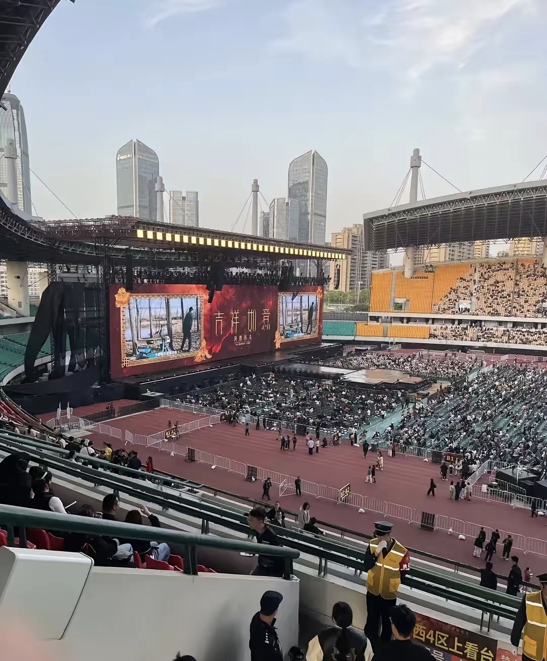 包含体育传奇再度辉煌:豪迈风采让人赞叹的词条 包含体育传奇再度辉煌:豪迈风采让人赞叹的词条