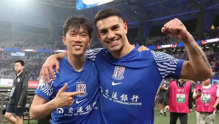 包含球场上的豪门之争，中超比赛精彩纷呈的词条