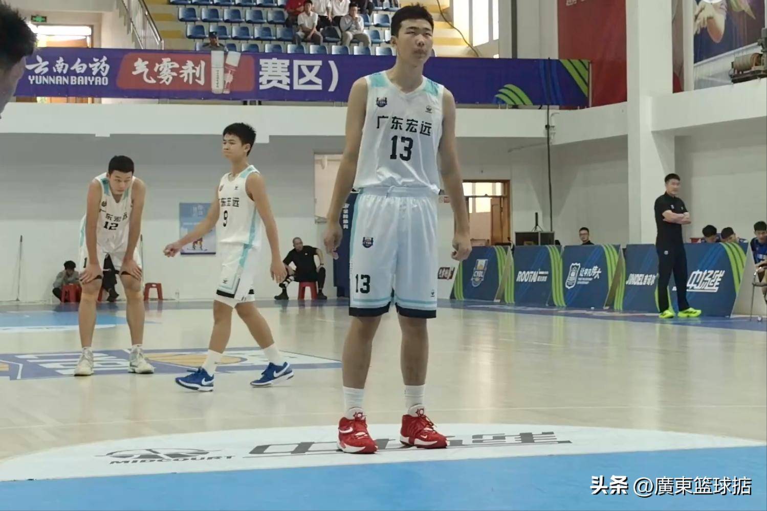 广东宏远队在比赛中凭借团队合作优势,击败对手的简单介绍 广东宏远队在比赛中凭借团队合作优势,击败对手的简单介绍