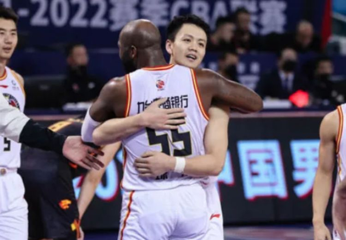 吉林外援连续得分,助球队取得胜利 吉林外援连续得分,助球队取得胜利