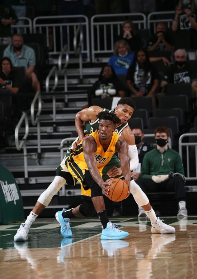 广东队鏖战雷霆，字母哥统治全场的简单介绍