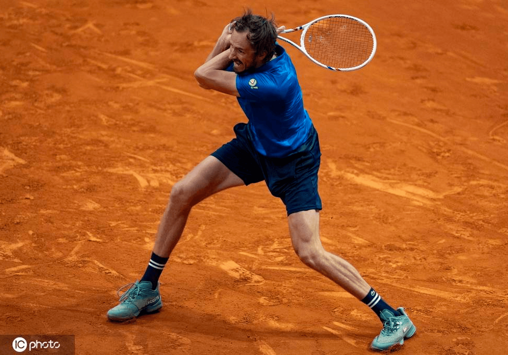 年终总决赛逆转联合杯，梅德韦杰夫统治全场