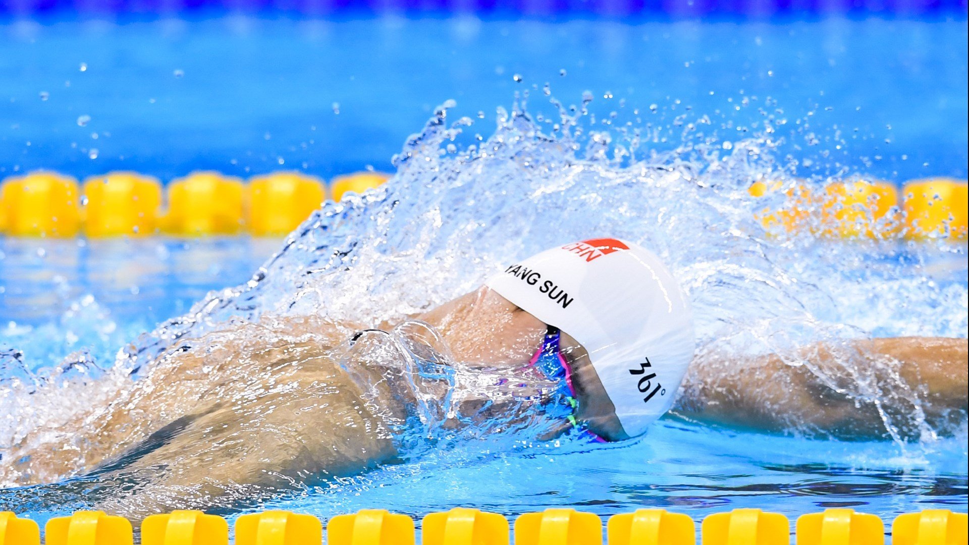 雄鹿强压国王,锡安成为关键先生,新一代巨星如何定义比赛