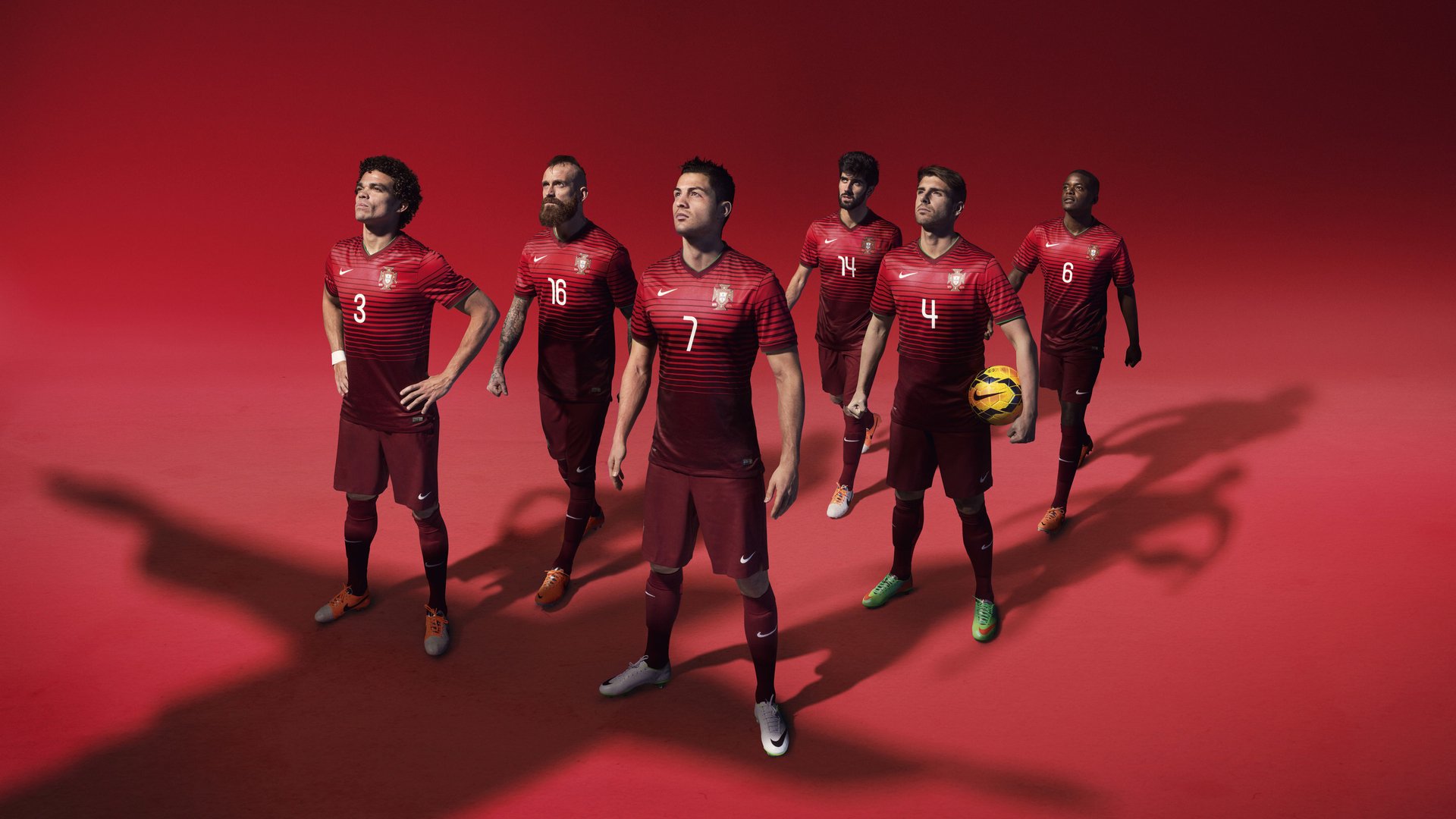 开云足球直播-孤星闪耀时，当独行侠的终局智慧照亮欧冠战场