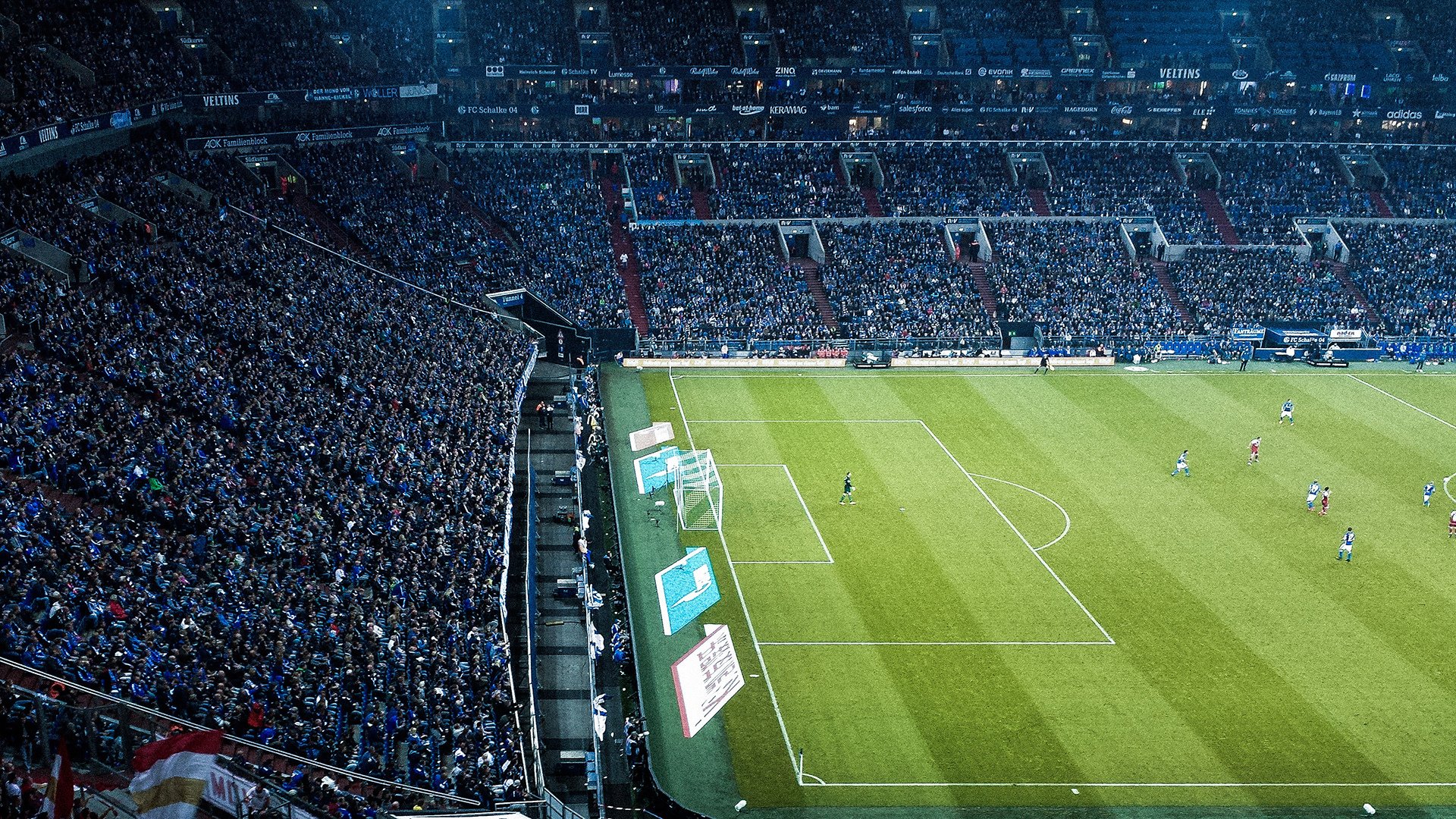 德甲争冠战之夜，伊萨克存在感拉满，一己之力改写冠军剧本