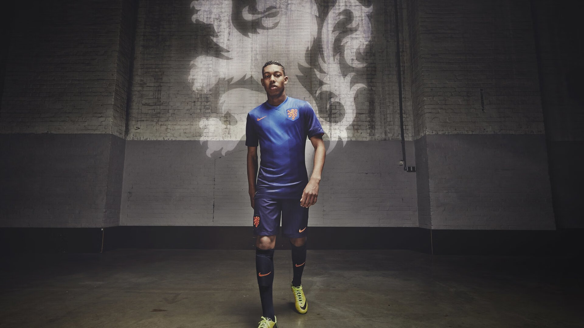 太阳碾压勇士，浓眉成为关键先生，一场战术与意志的较量